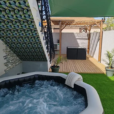Superbe Pour Deux Avec Jacuzzi *